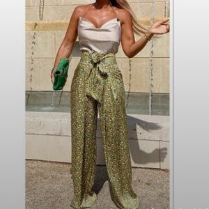Stunning Zara flowey pants ♥️